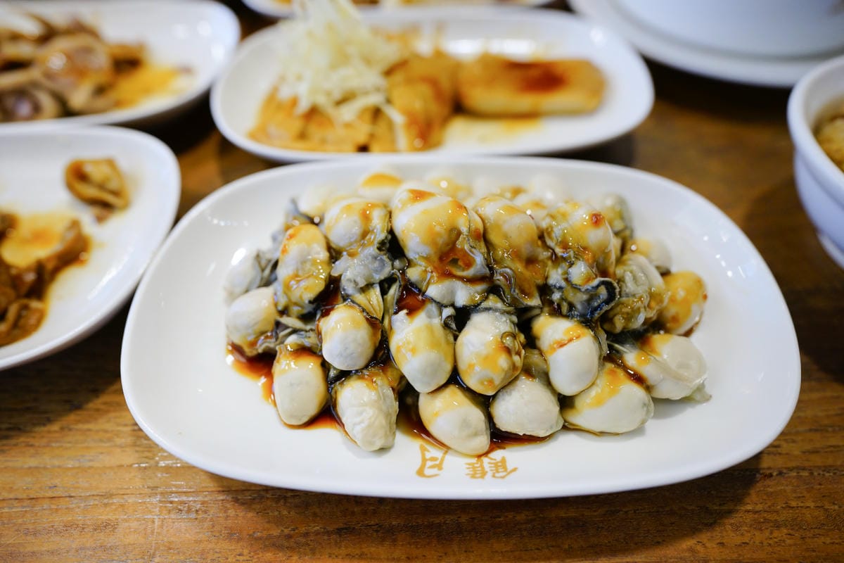 台北食記|台北米其林必比登推薦美食!雙月食品社(青島店) 燉雞湯跟滷味都超好吃阿~ - 第28張圖 台北食記|台北米其林必比登推薦美食!雙月食品社(青島店) 燉雞湯跟滷味都超好吃阿~