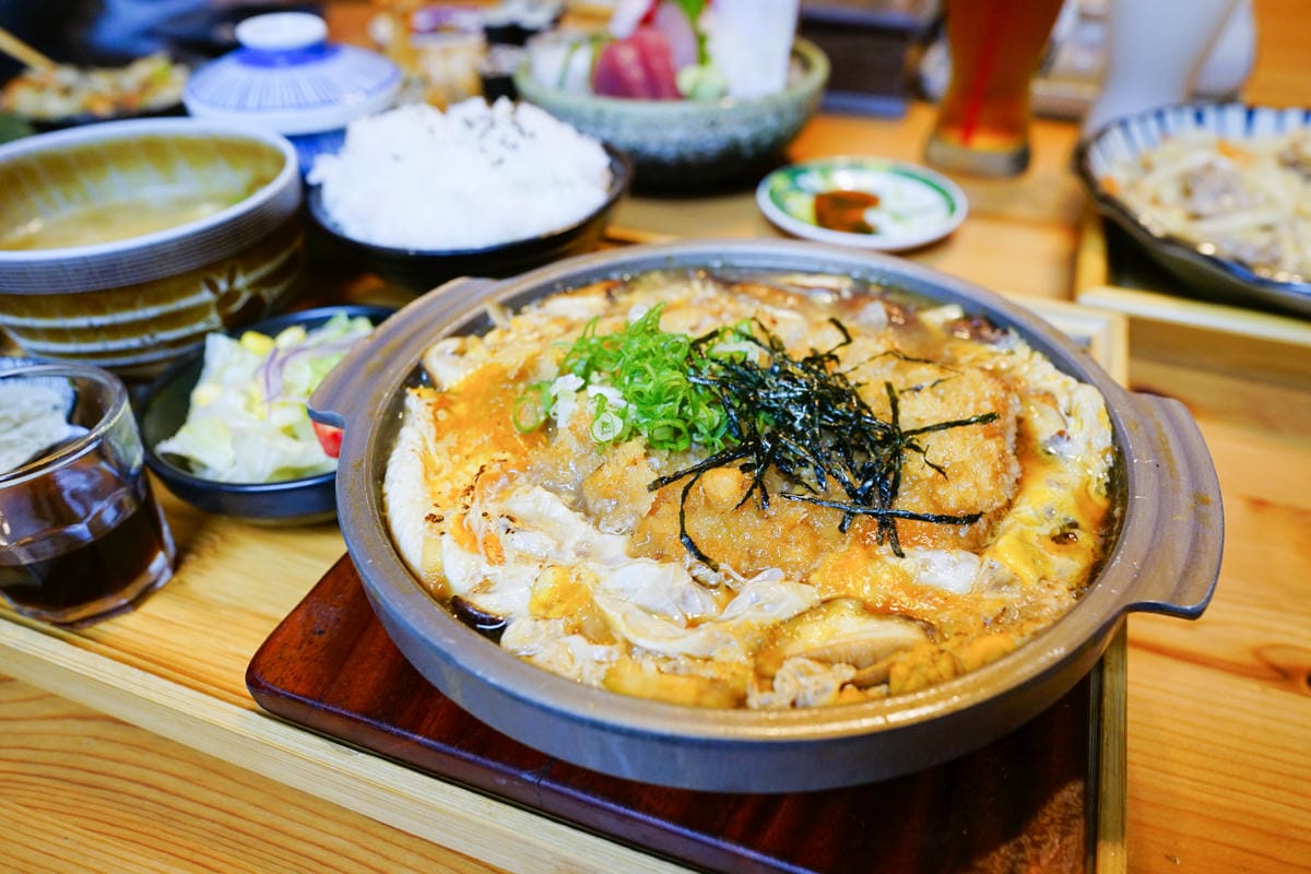 新北食記|板新站日本料理推薦!旬野漁平 板橋日式料理推薦!生魚片、壽司、丼飯、串烤、炸物 - 第2張圖 新北食記|板新站日本料理推薦!旬野漁平 板橋日式料理推薦!生魚片、壽司、丼飯、串烤、炸物