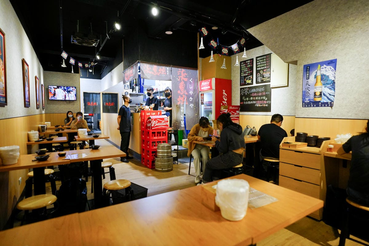 台北食記｜柒息地串燒居酒屋（長春店） 松江南京站美食推薦！下班後來個日式串燒配啤酒~