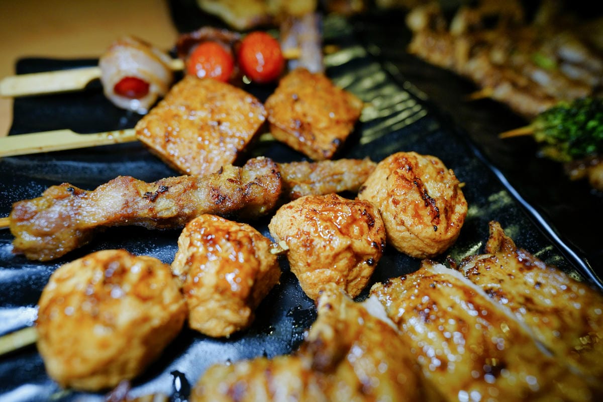台北食記｜柒息地串燒居酒屋（長春店） 松江南京站美食推薦！下班後來個日式串燒配啤酒~