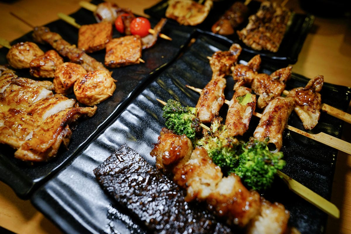 台北食記｜柒息地串燒居酒屋（長春店） 松江南京站美食推薦！下班後來個日式串燒配啤酒~