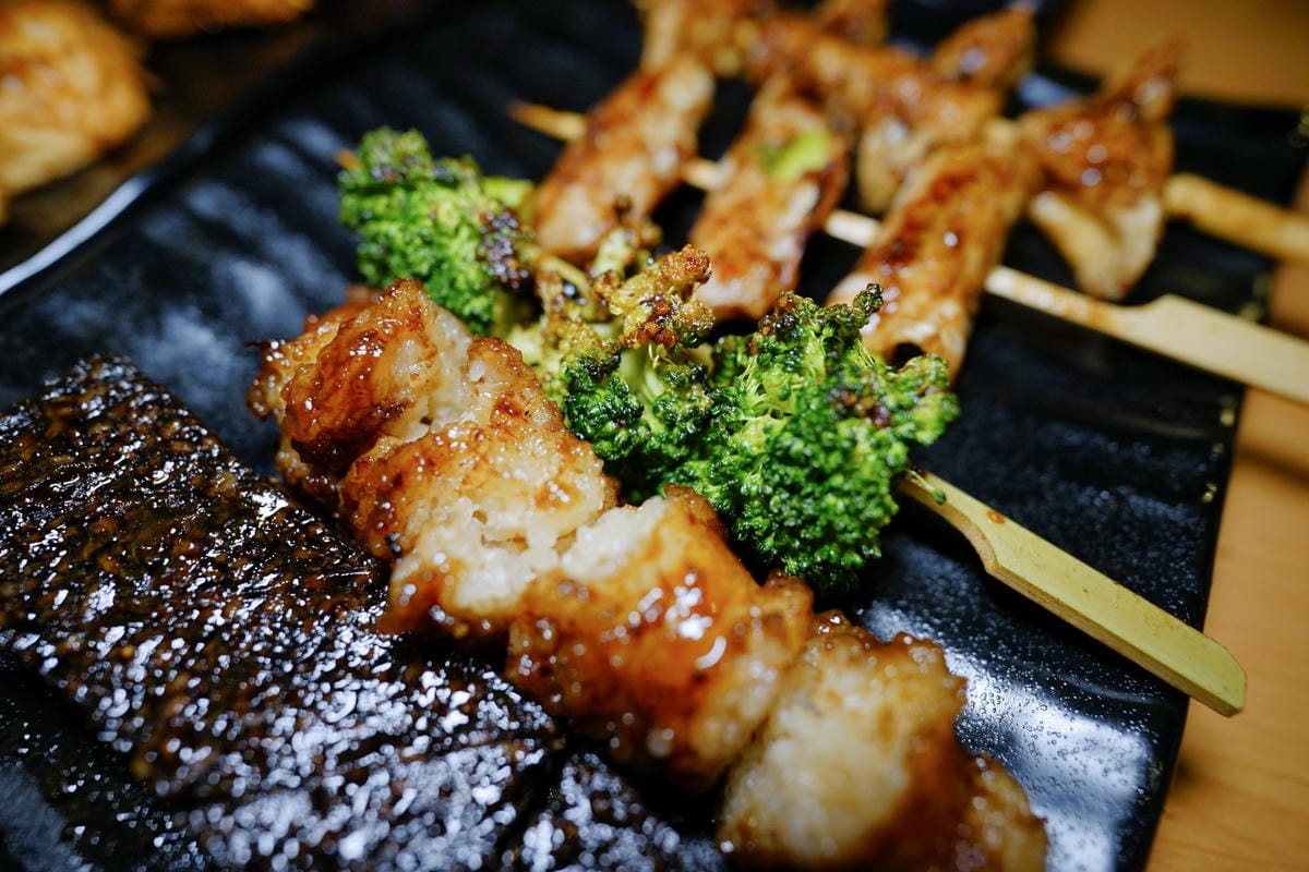 台北食記｜柒息地串燒居酒屋（長春店） 松江南京站美食推薦！下班後來個日式串燒配啤酒~