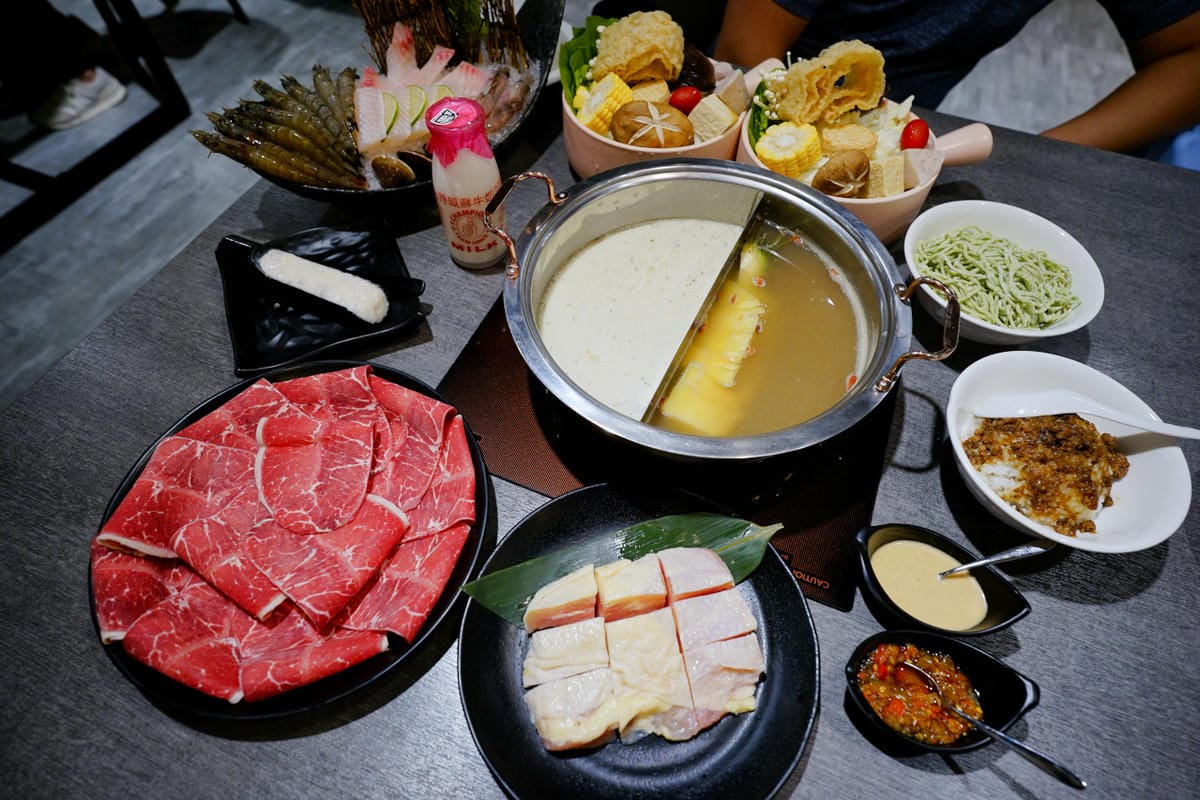 新北食記|新店火鍋推薦!汆鍋 上選鍋物(七張店) 七張捷運站巷內,高CP新鮮海陸火鍋套餐 多款特色湯底火鍋,首推松露牛奶鍋! - 第16張圖 新北食記|新店火鍋推薦!汆鍋 上選鍋物(七張店) 七張捷運站巷內,高CP新鮮海陸火鍋套餐 多款特色湯底火鍋,首推松露牛奶鍋!