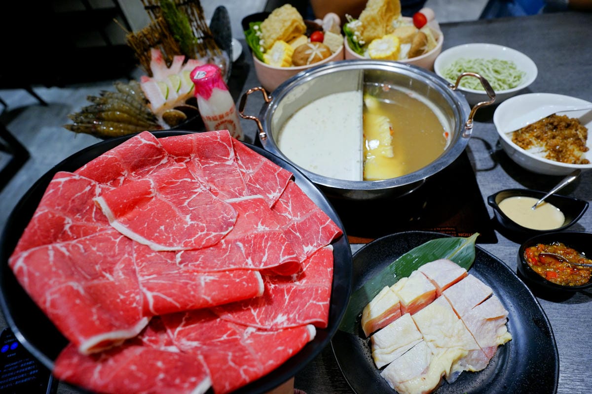 新北食記|新店火鍋推薦!汆鍋 上選鍋物(七張店) 七張捷運站巷內,高CP新鮮海陸火鍋套餐 多款特色湯底火鍋,首推松露牛奶鍋! - 第27張圖 新北食記|新店火鍋推薦!汆鍋 上選鍋物(七張店) 七張捷運站巷內,高CP新鮮海陸火鍋套餐 多款特色湯底火鍋,首推松露牛奶鍋!