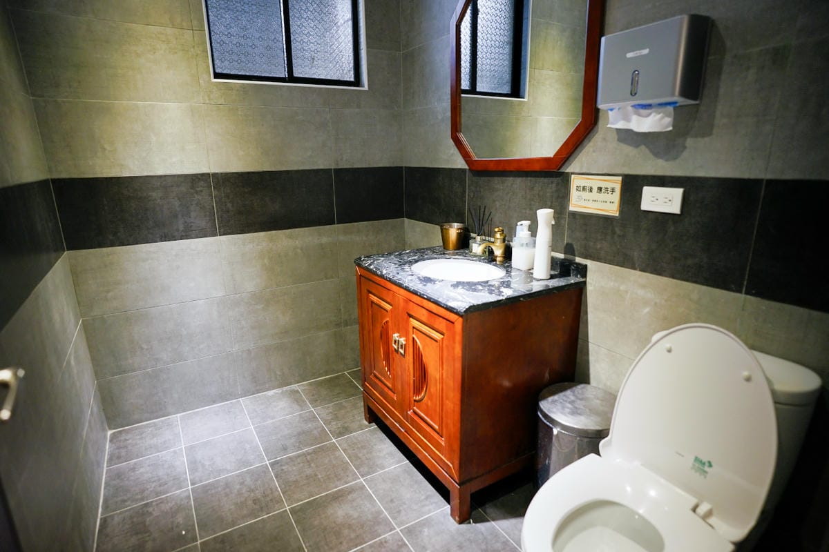 新北食記|新店火鍋推薦!汆鍋 上選鍋物(七張店) 七張捷運站巷內,高CP新鮮海陸火鍋套餐 多款特色湯底火鍋,首推松露牛奶鍋! - 第6張圖 新北食記|新店火鍋推薦!汆鍋 上選鍋物(七張店) 七張捷運站巷內,高CP新鮮海陸火鍋套餐 多款特色湯底火鍋,首推松露牛奶鍋!