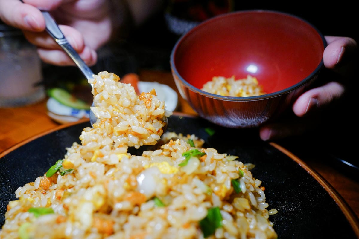 台北食記｜南京三民美食推薦！老菘田居酒屋（南京店）炭火獨門風味串燒，無雷居酒屋！