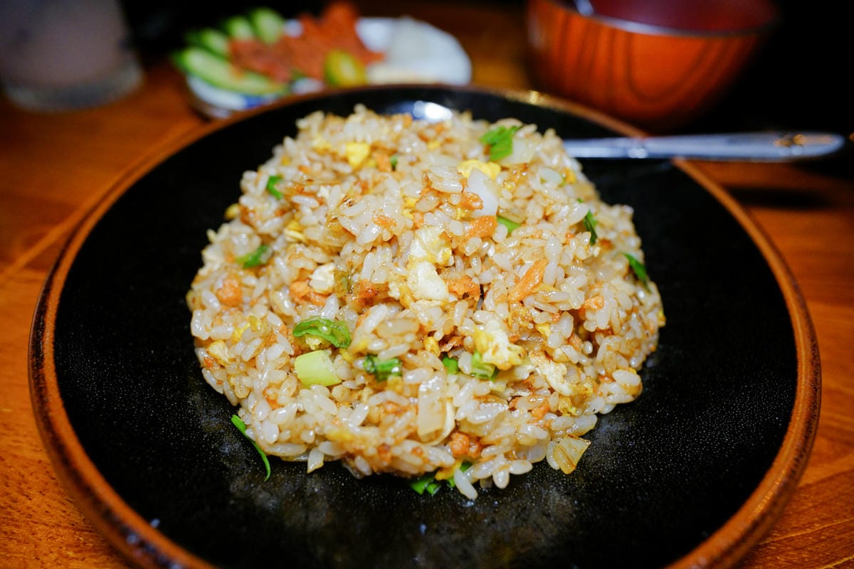 台北食記｜南京三民美食推薦！老菘田居酒屋（南京店）炭火獨門風味串燒，無雷居酒屋！