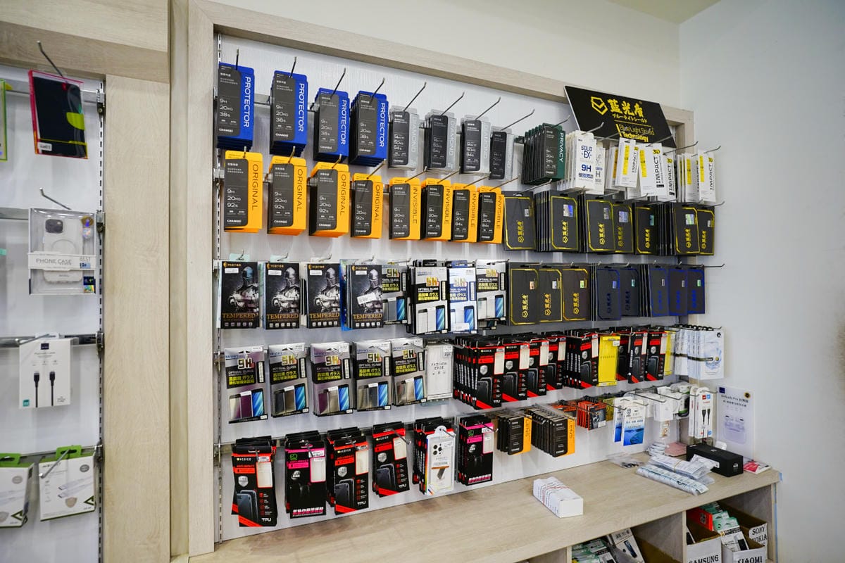 手機周邊｜台南 馬尼行動通訊（文賢店）手機門號辦理、手機新機購買、二手手機收購 手機、Switch抗藍光專利SGS藍光盾保護貼
