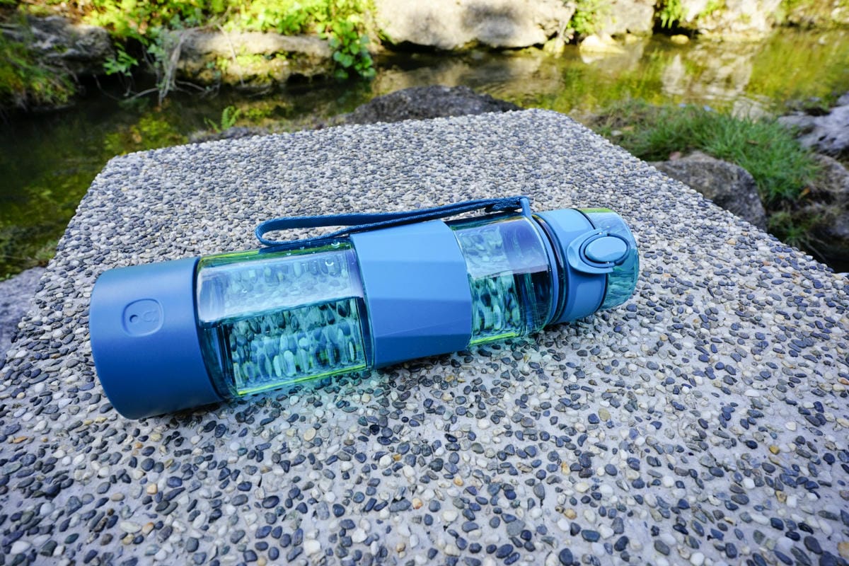 生活用品｜優淨水 USii 深紫外光抗菌水瓶 旅遊水壺推薦！除菌好水，外出旅遊好幫手~