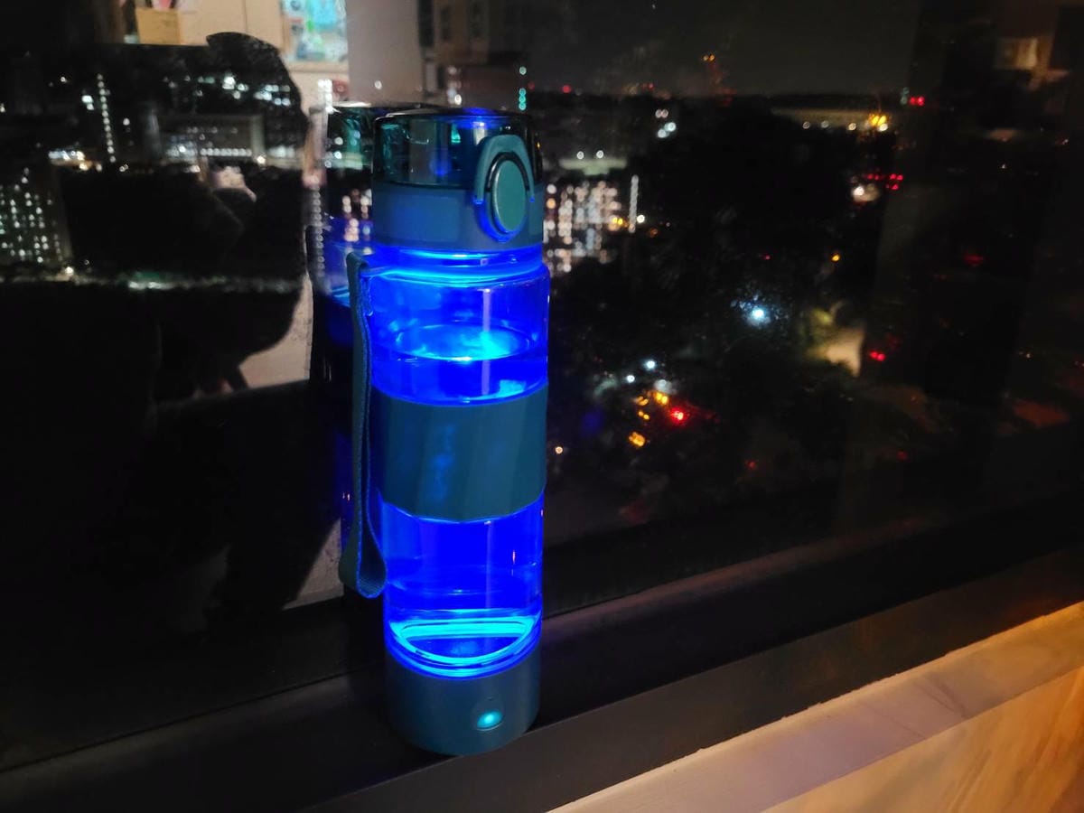 生活用品｜優淨水 USii 深紫外光抗菌水瓶 旅遊水壺推薦！除菌好水，外出旅遊好幫手~