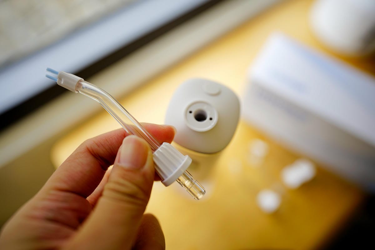 家電開箱｜無線手持沖牙機推薦！unicare沖牙機 牙齒清潔輔助好物推薦！