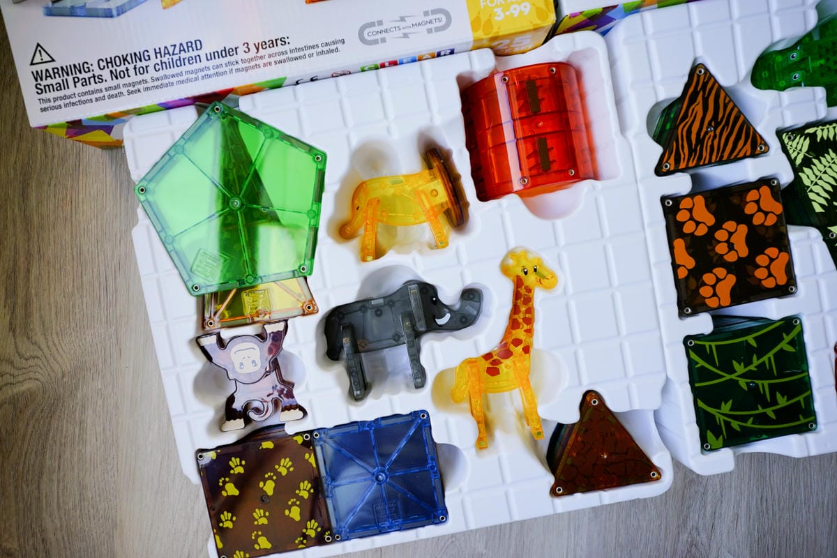 親子育兒｜孩子最想要的聖誕禮物 Magna-Tiles®磁力片 ITAI ITAI＿痛經女子最強日韓選物商品社團推薦！