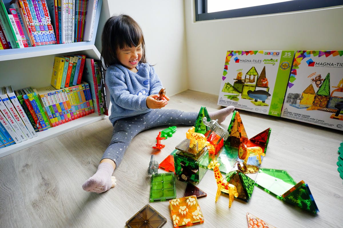 親子育兒｜孩子最想要的聖誕禮物 Magna-Tiles®磁力片 ITAI ITAI＿痛經女子最強日韓選物商品社團推薦！