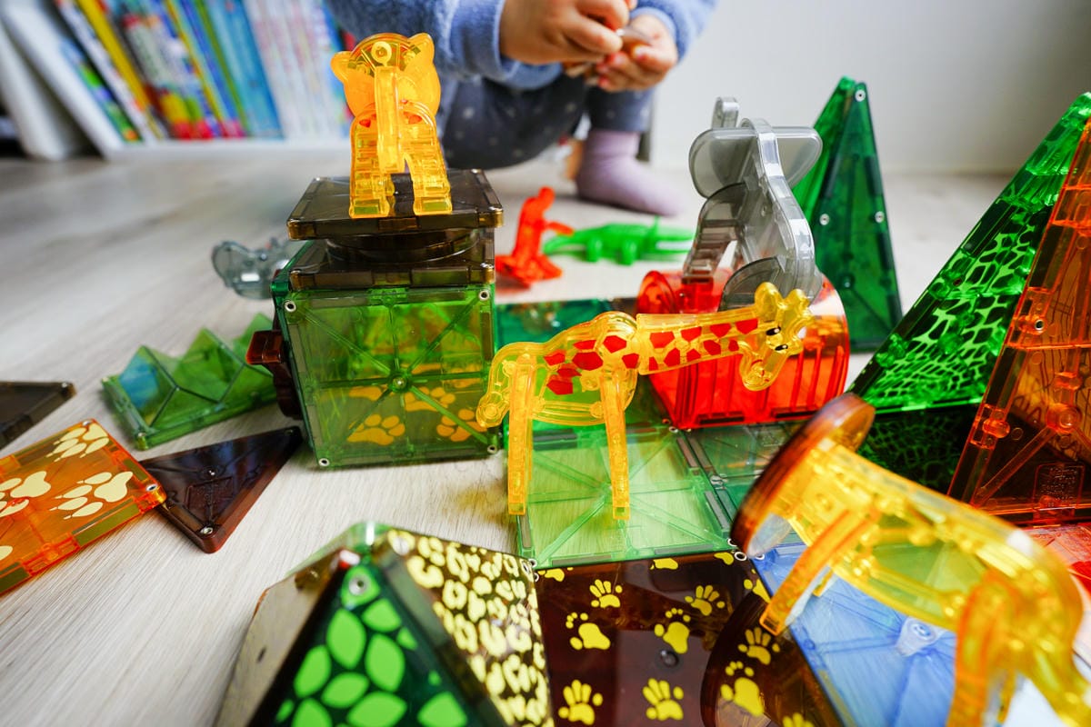 親子育兒｜孩子最想要的聖誕禮物 Magna-Tiles®磁力片 ITAI ITAI＿痛經女子最強日韓選物商品社團推薦！