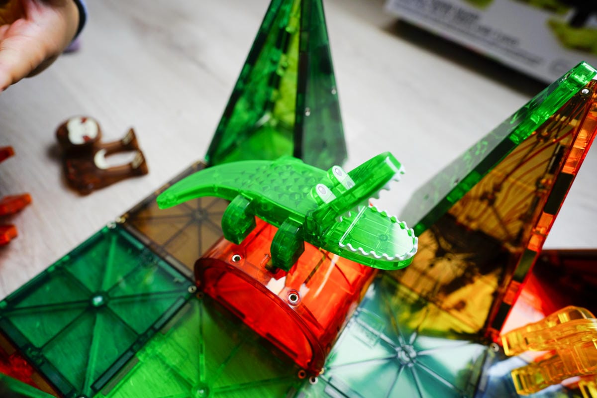 親子育兒｜孩子最想要的聖誕禮物 Magna-Tiles®磁力片 ITAI ITAI＿痛經女子最強日韓選物商品社團推薦！