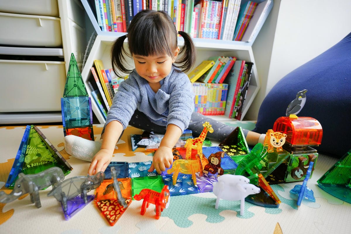 親子育兒｜孩子最想要的聖誕禮物 Magna-Tiles®磁力片 ITAI ITAI＿痛經女子最強日韓選物商品社團推薦！