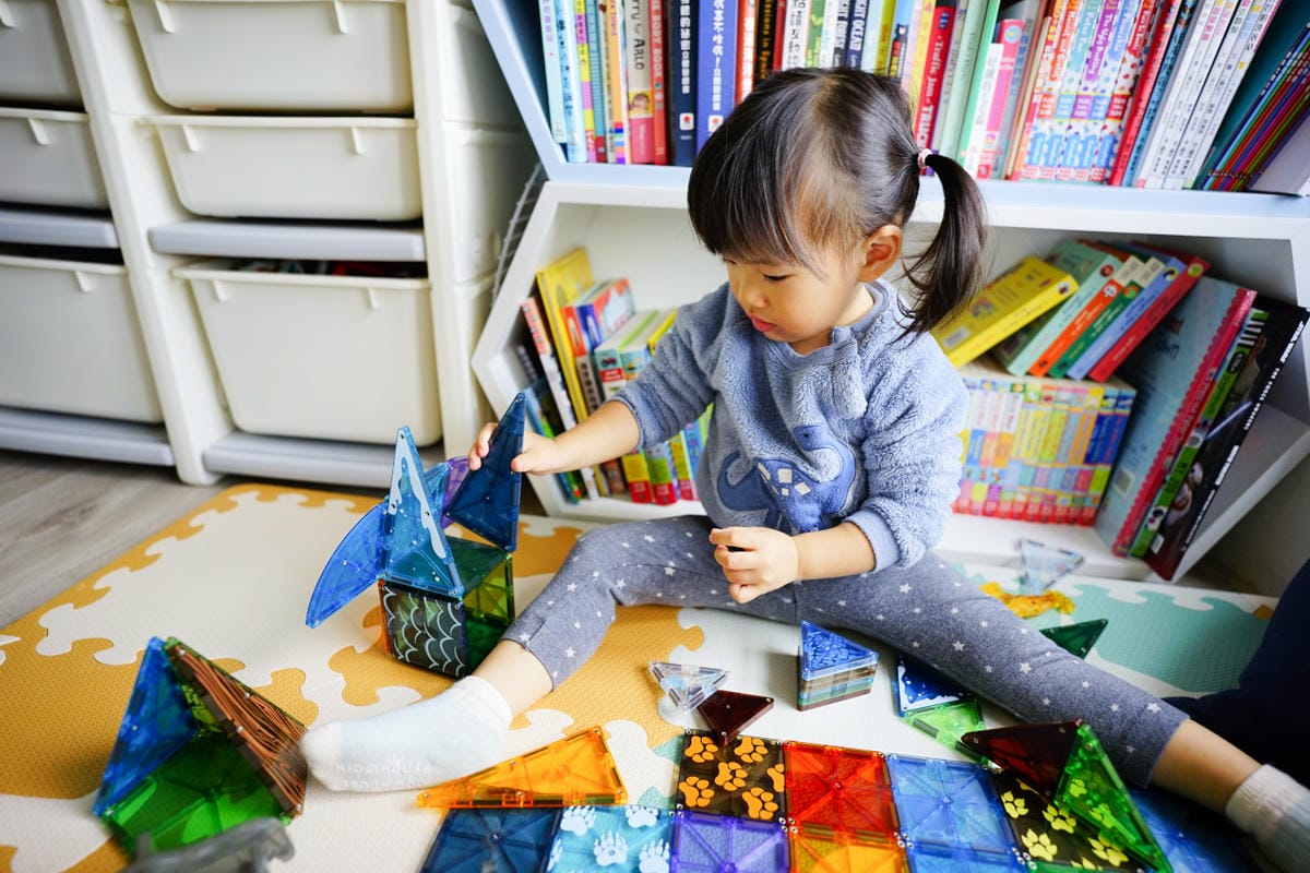 親子育兒｜孩子最想要的聖誕禮物 Magna-Tiles®磁力片 ITAI ITAI＿痛經女子最強日韓選物商品社團推薦！