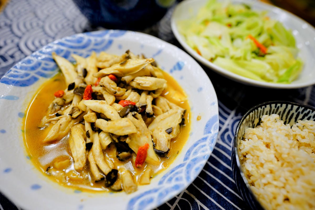 料理|辣味豆哥-麻油老薑醬 零失敗懶人料理食譜 三分鐘麻油料理上菜!麻油枸杞菇菇 - 第9張圖 料理|辣味豆哥-麻油老薑醬 零失敗懶人料理食譜 三分鐘麻油料理上菜!麻油枸杞菇菇