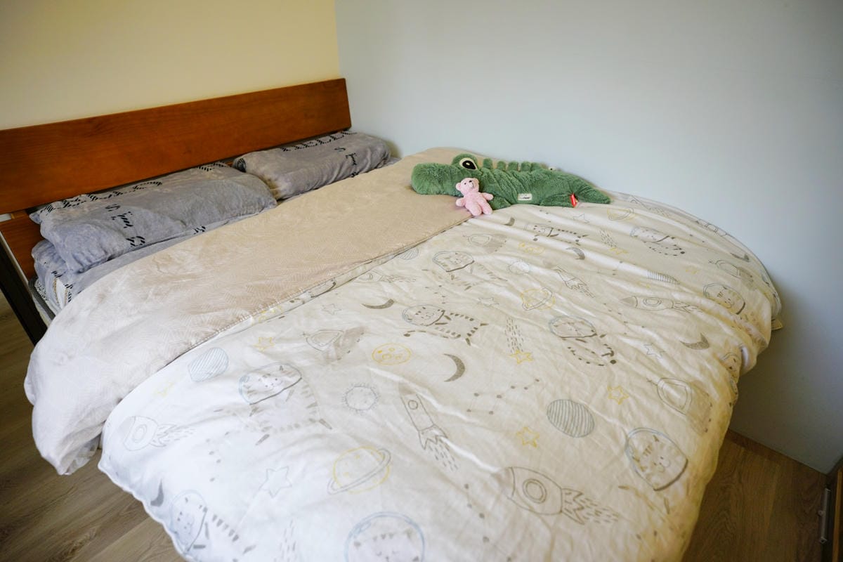 寢具｜德瑞克名床 石墨烯循環調溫被 保暖冬被推薦！導熱快、蓄熱佳 輕薄柔軟石墨烯被