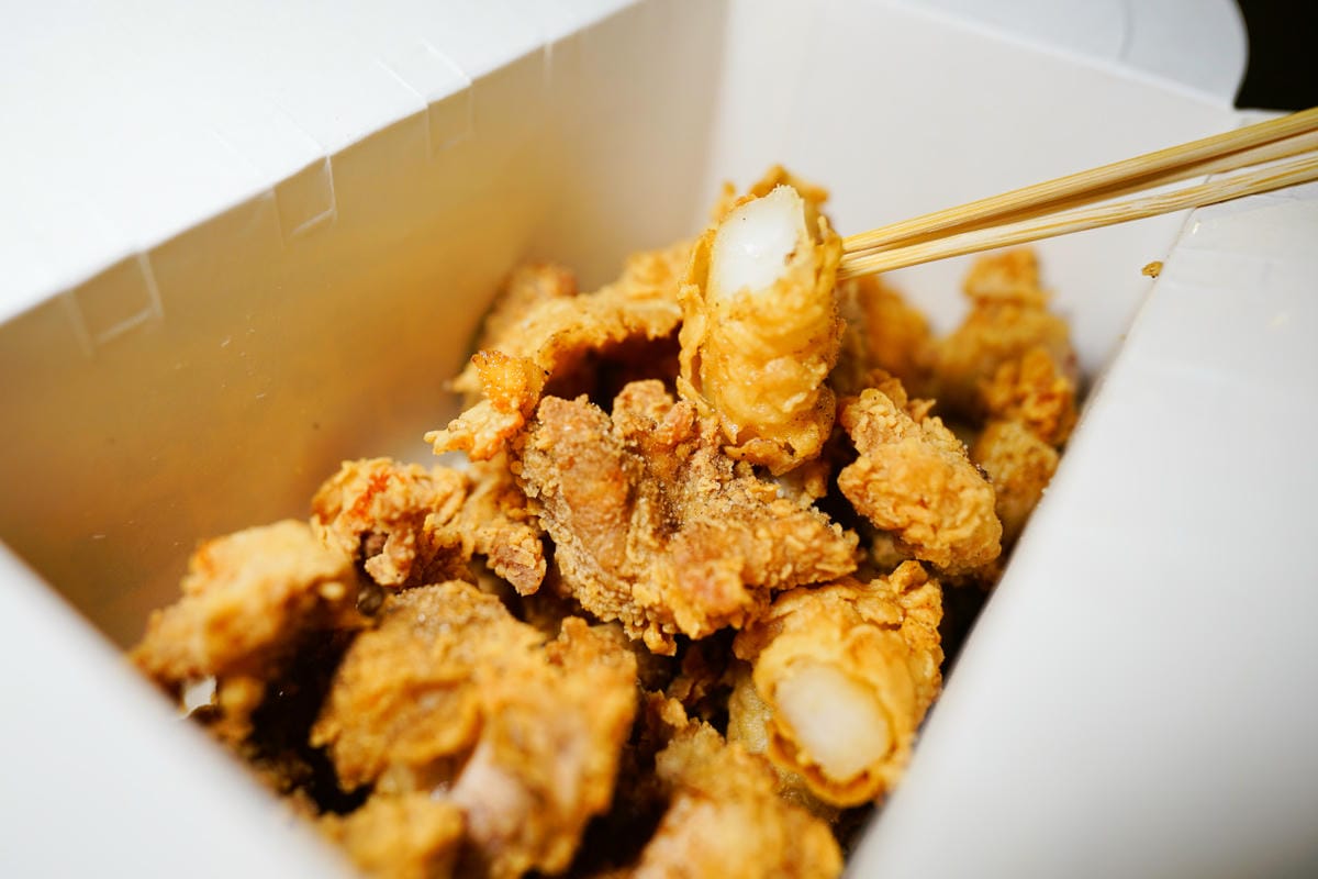 台南食記|台南好吃炸雞推薦!胖廚吮指炸雞 南紡夢時代對面大益貨櫃商店街美食推薦! - 第17張圖 台南食記|台南好吃炸雞推薦!胖廚吮指炸雞 南紡夢時代對面大益貨櫃商店街美食推薦!