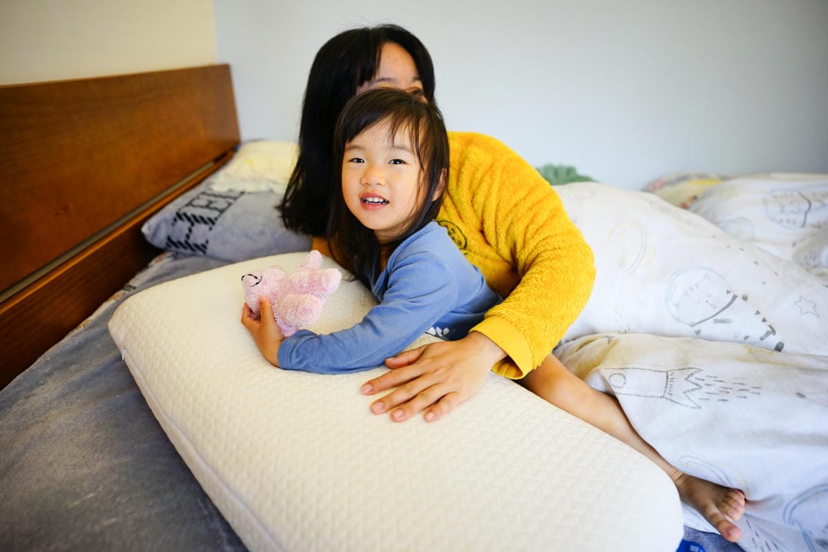 寢具｜一顆專為「釋放肩頸壓力」的枕頭！自然醒WELLSLEEP 重力枕