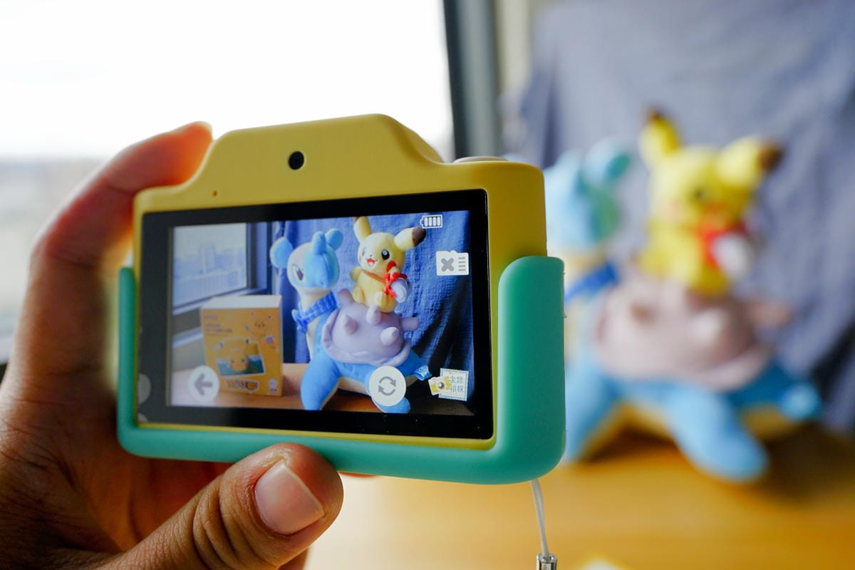 親子育兒｜3吋大螢幕觸控式兒童相機推薦！【YOMIX 優迷】寶可夢聯名款 Pokémon Wi-Fi兒童數位相機KC-1