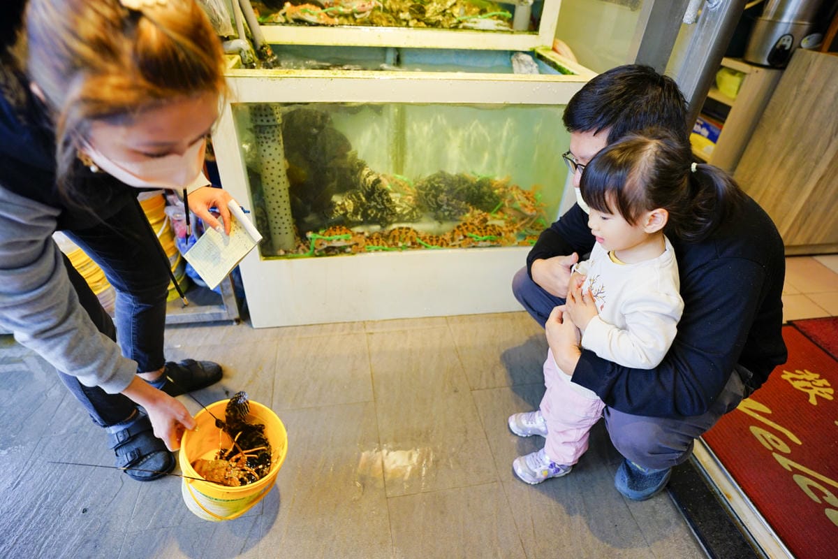 新北食記|萬里海產推薦!錦園漁夫料理 現撈活海鮮,來野柳就是要吃「漁夫痛風餐」~ - 第9張圖 新北食記|萬里海產推薦!錦園漁夫料理 現撈活海鮮,來野柳就是要吃「漁夫痛風餐」~