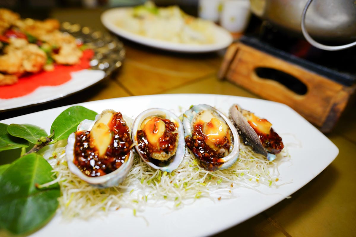 新北食記|萬里海產推薦!錦園漁夫料理 現撈活海鮮,來野柳就是要吃「漁夫痛風餐」~ - 第16張圖 新北食記|萬里海產推薦!錦園漁夫料理 現撈活海鮮,來野柳就是要吃「漁夫痛風餐」~