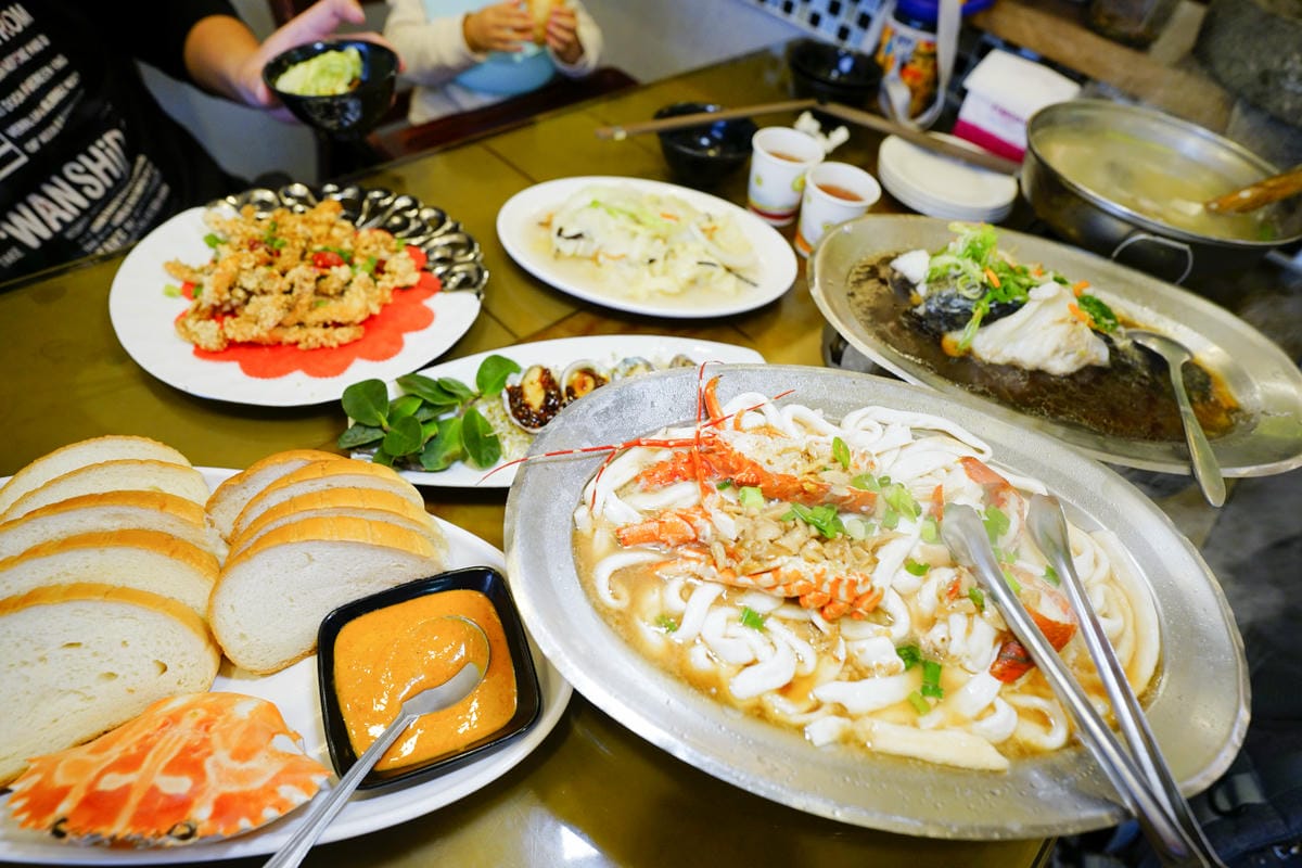 新北食記|萬里海產推薦!錦園漁夫料理 現撈活海鮮,來野柳就是要吃「漁夫痛風餐」~ - 第14張圖 新北食記|萬里海產推薦!錦園漁夫料理 現撈活海鮮,來野柳就是要吃「漁夫痛風餐」~