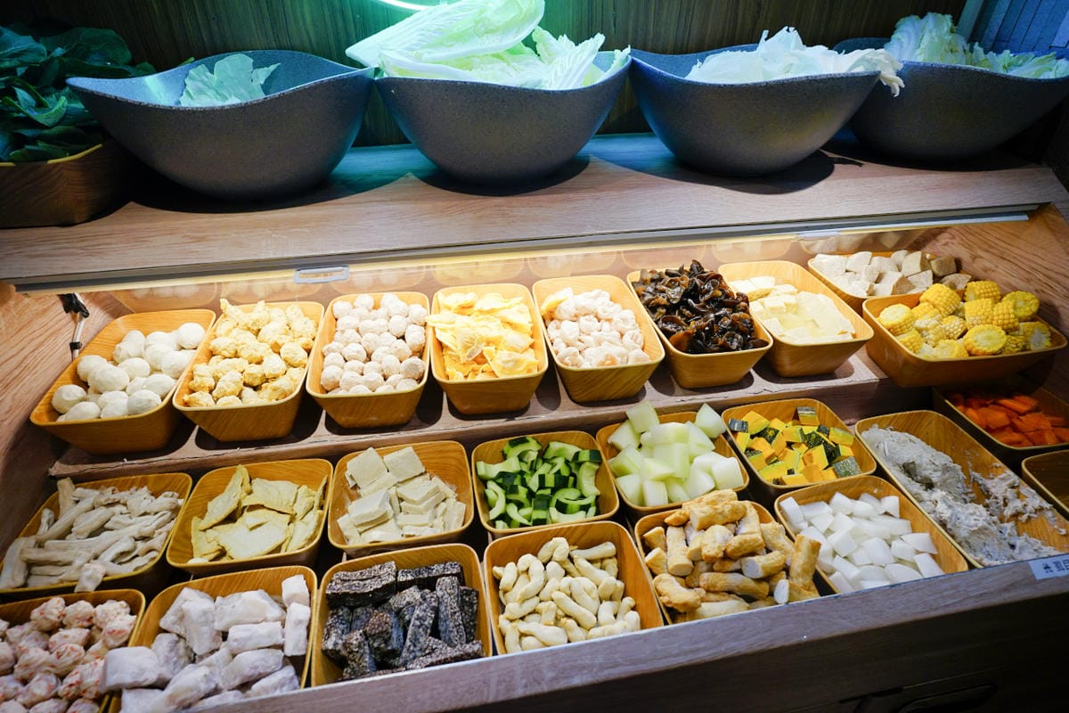 新北食記|林口超人氣排隊名店,一吃就圈粉的台式爆炒火鍋 狂一鍋 必回訪!林口昕境廣場美食推薦! - 第10張圖 新北食記|林口超人氣排隊名店,一吃就圈粉的台式爆炒火鍋 狂一鍋 必回訪!林口昕境廣場美食推薦!