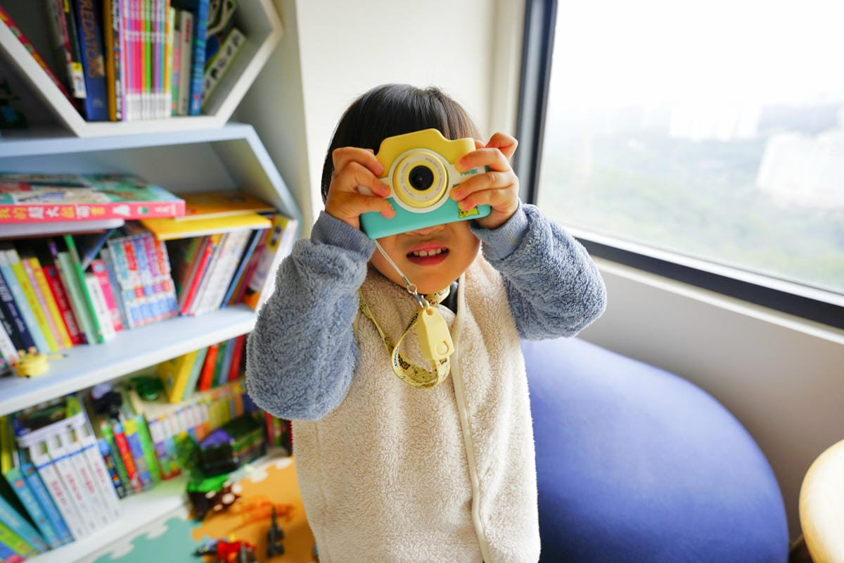 親子育兒｜3吋大螢幕觸控式兒童相機推薦！【YOMIX 優迷】寶可夢聯名款 Pokémon Wi-Fi兒童數位相機KC-1