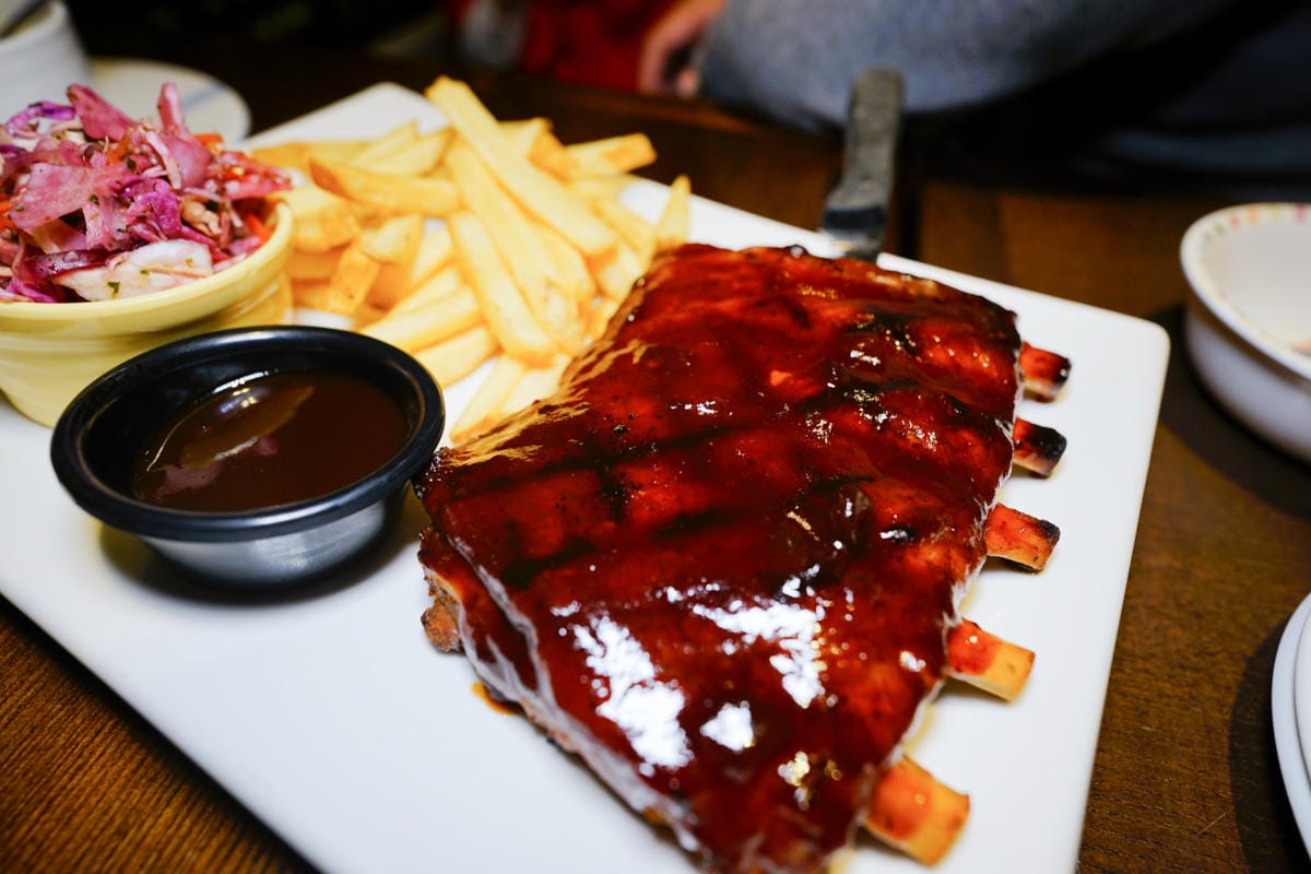 桃園食記|TGI FRIDAYS 情人節大餐!情人節還沒規劃好嗎?盤點不踩雷約會餐廳,寵愛情人的腹餓帶,想來場最浪漫的情人節,就選中壢大江購物中心! - 第13張圖 桃園食記|TGI FRIDAYS 情人節大餐!情人節還沒規劃好嗎?盤點不踩雷約會餐廳,寵愛情人的腹餓帶,想來場最浪漫的情人節,就選中壢大江購物中心!