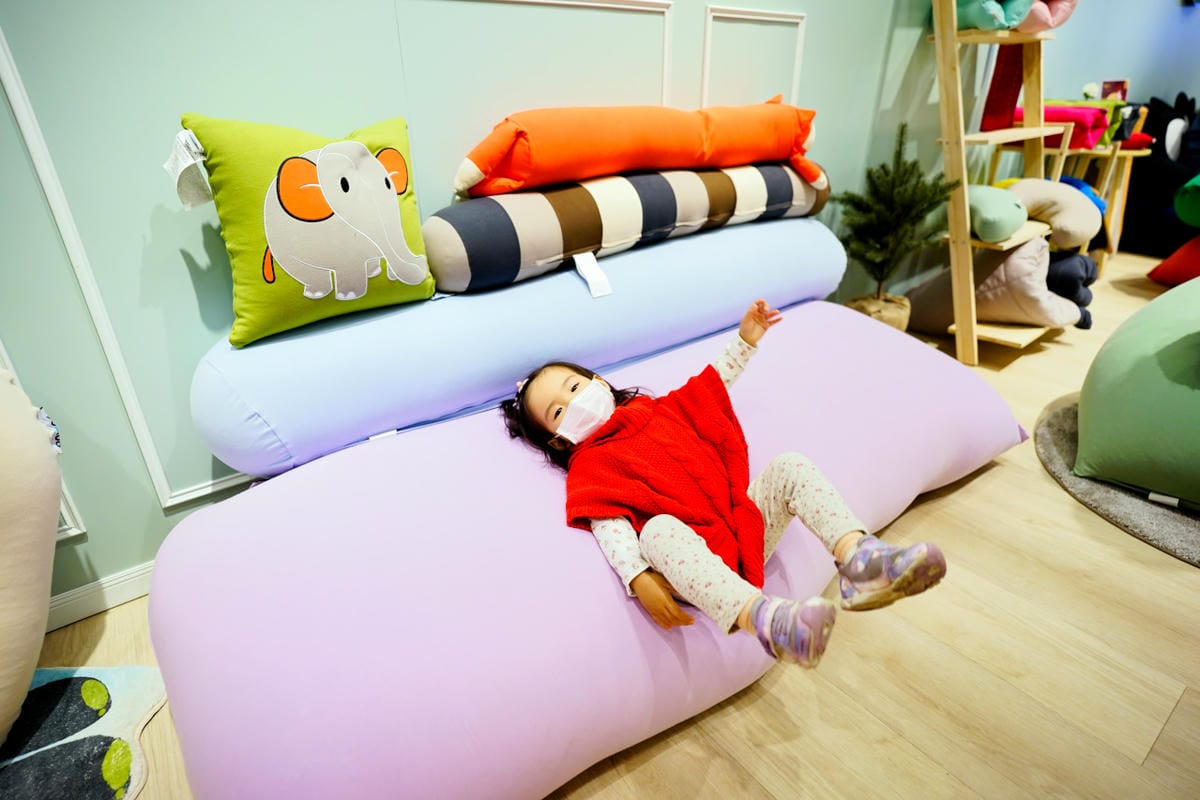 桃園食記|TGI FRIDAYS 情人節大餐!情人節還沒規劃好嗎?盤點不踩雷約會餐廳,寵愛情人的腹餓帶,想來場最浪漫的情人節,就選中壢大江購物中心! - 第67張圖 桃園食記|TGI FRIDAYS 情人節大餐!情人節還沒規劃好嗎?盤點不踩雷約會餐廳,寵愛情人的腹餓帶,想來場最浪漫的情人節,就選中壢大江購物中心!