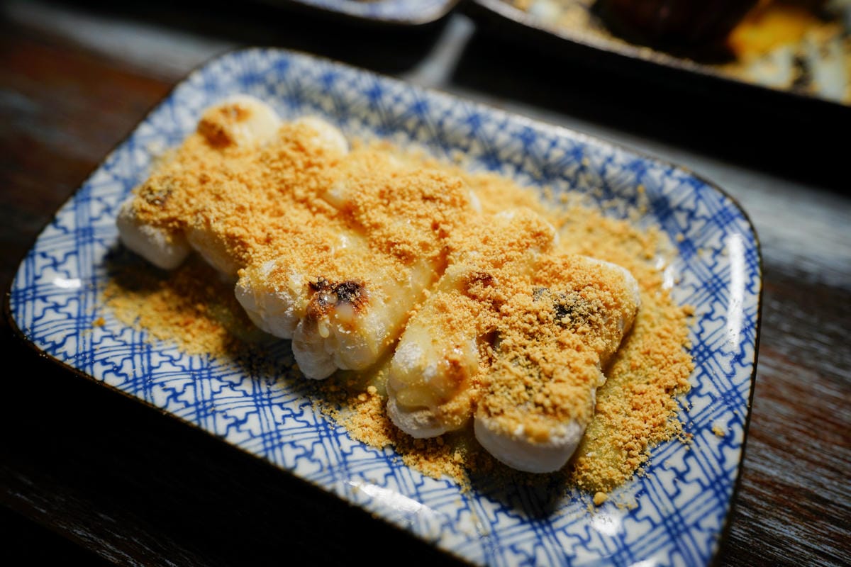 新北食記｜板橋居酒屋推薦！老串角居酒屋（板橋中山店）美味串燒、白醬海鮮烏龍麵 板橋聚餐餐廳推薦~