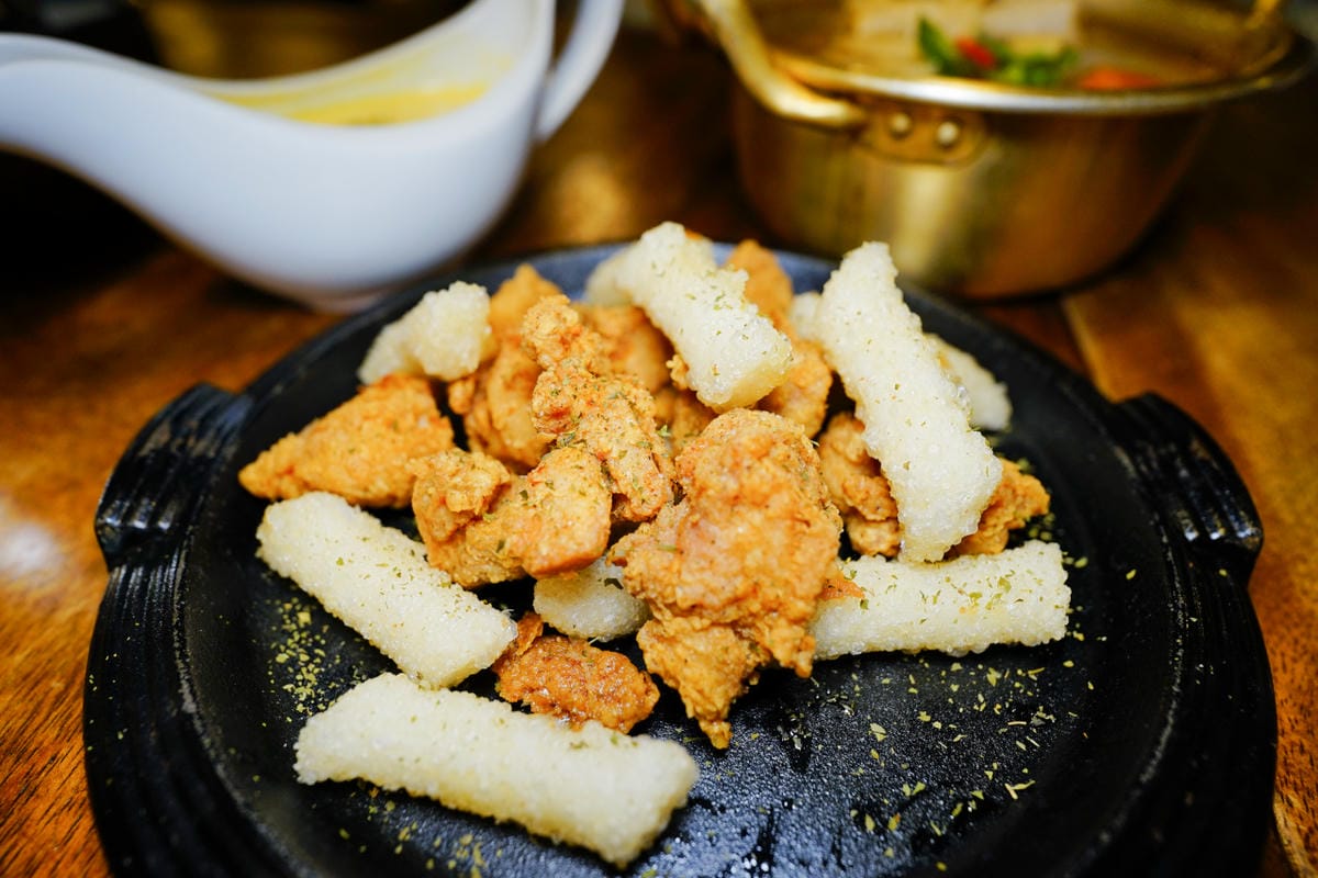 新北食記|最潮韓鍋 林口最強辛韓道-新韓式時尚鍋料理(林口昕境店) 道地部隊鍋、韓式魚板 - 第17張圖 新北食記|最潮韓鍋 林口最強辛韓道-新韓式時尚鍋料理(林口昕境店) 道地部隊鍋、韓式魚板