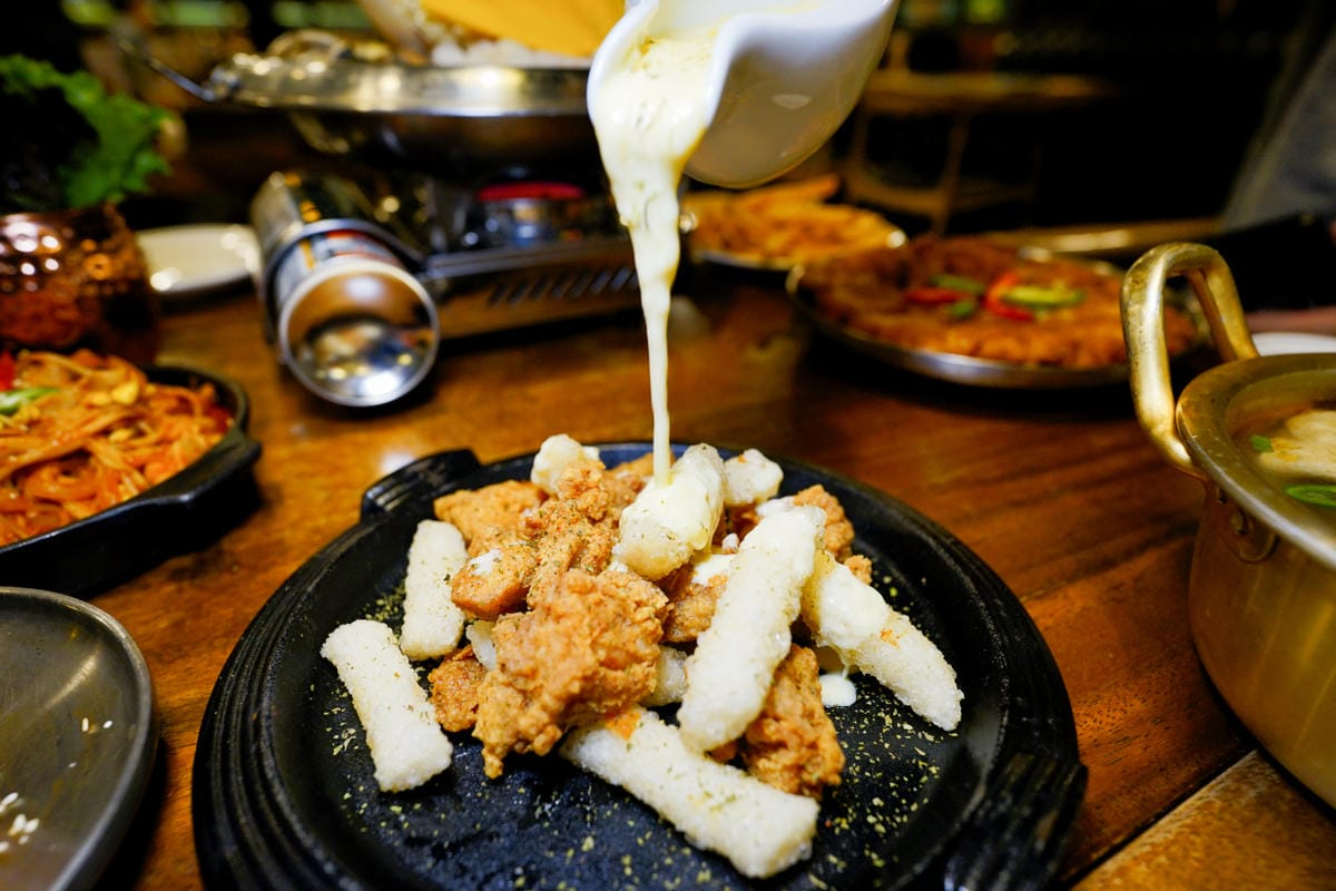 新北食記|最潮韓鍋 林口最強辛韓道-新韓式時尚鍋料理(林口昕境店) 道地部隊鍋、韓式魚板 - 第19張圖 新北食記|最潮韓鍋 林口最強辛韓道-新韓式時尚鍋料理(林口昕境店) 道地部隊鍋、韓式魚板