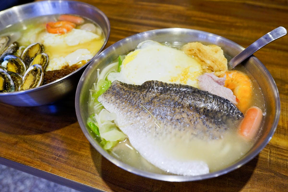 桃園食記｜林口長庚鍋燒麵 金旺旺鍋燒麵 超澎湃海陸鍋燒意麵 龜山鍋燒麵推薦！