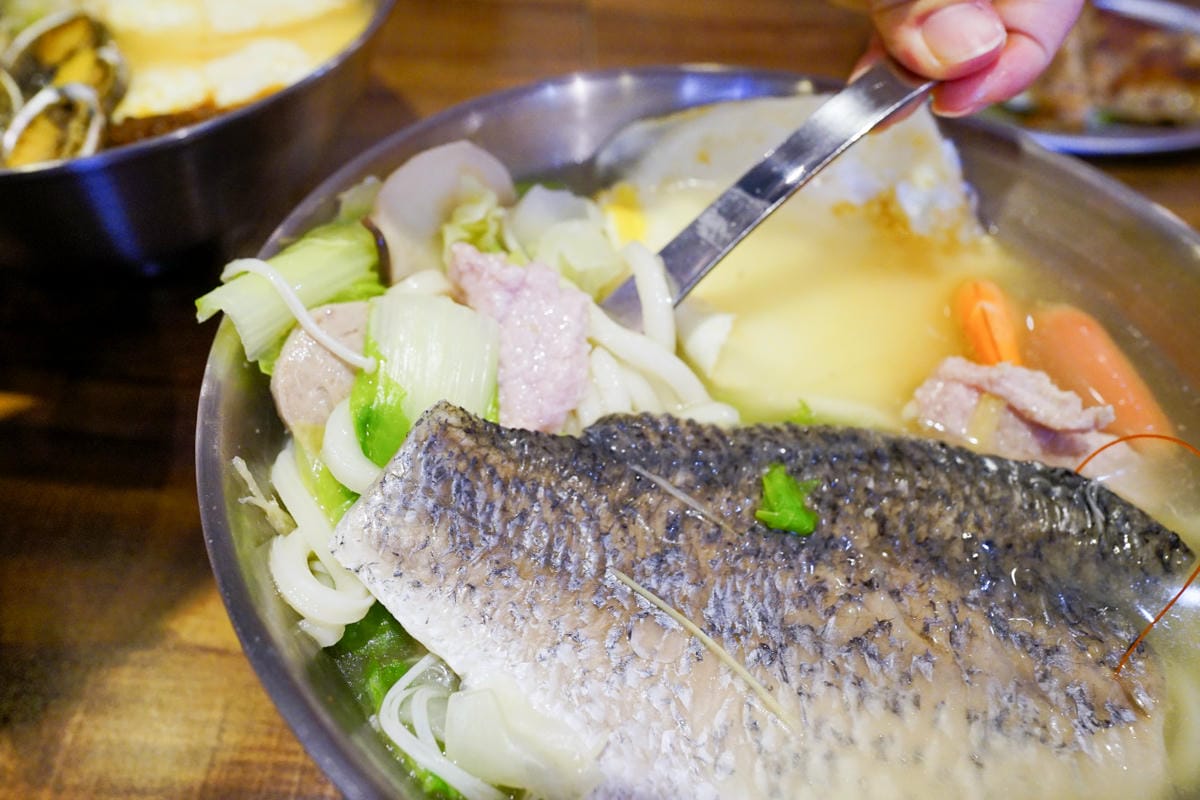 桃園食記｜林口長庚鍋燒麵 金旺旺鍋燒麵 超澎湃海陸鍋燒意麵 龜山鍋燒麵推薦！