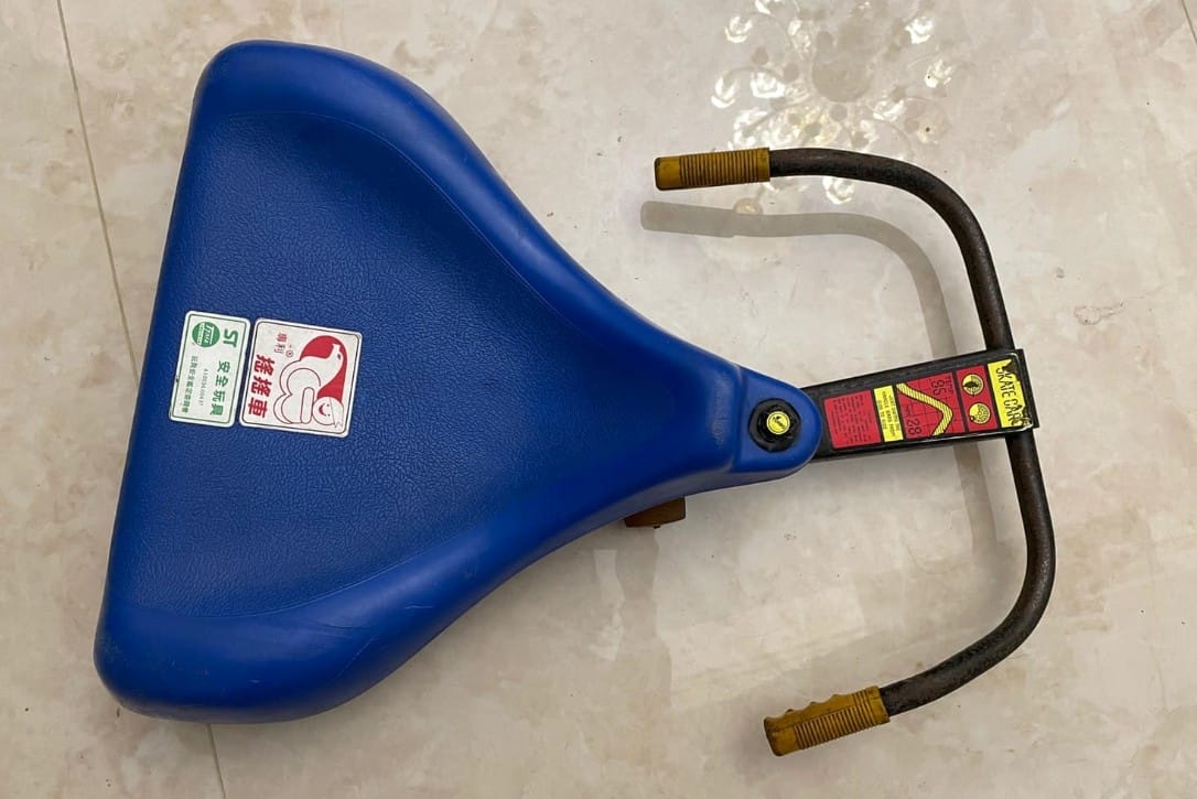 親子育兒｜KIDMATE孩子王玩具 比滑步車更好玩的城市健身扭扭車 兒童放電好物推薦！懷舊扭扭車-玩具車推薦！