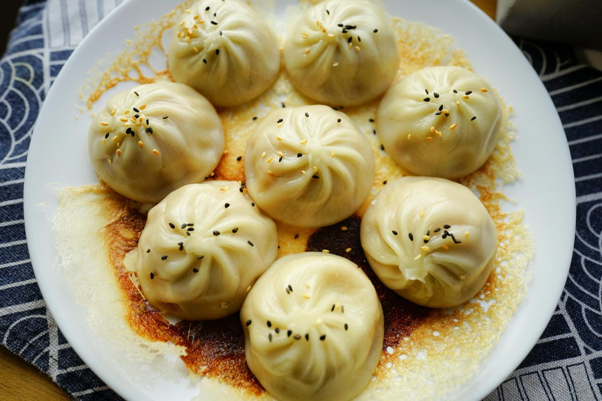 料理｜宅配生煎包 質好日全植物生煎包 零膽固醇爆漿生煎包，素食/蔬食冷凍食品推薦！