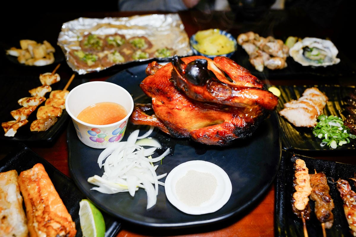 台北食記｜士林夜市美食推薦！起家莊雞老闆（士林店）當月壽星優惠消費滿$1800就送桶仔雞！