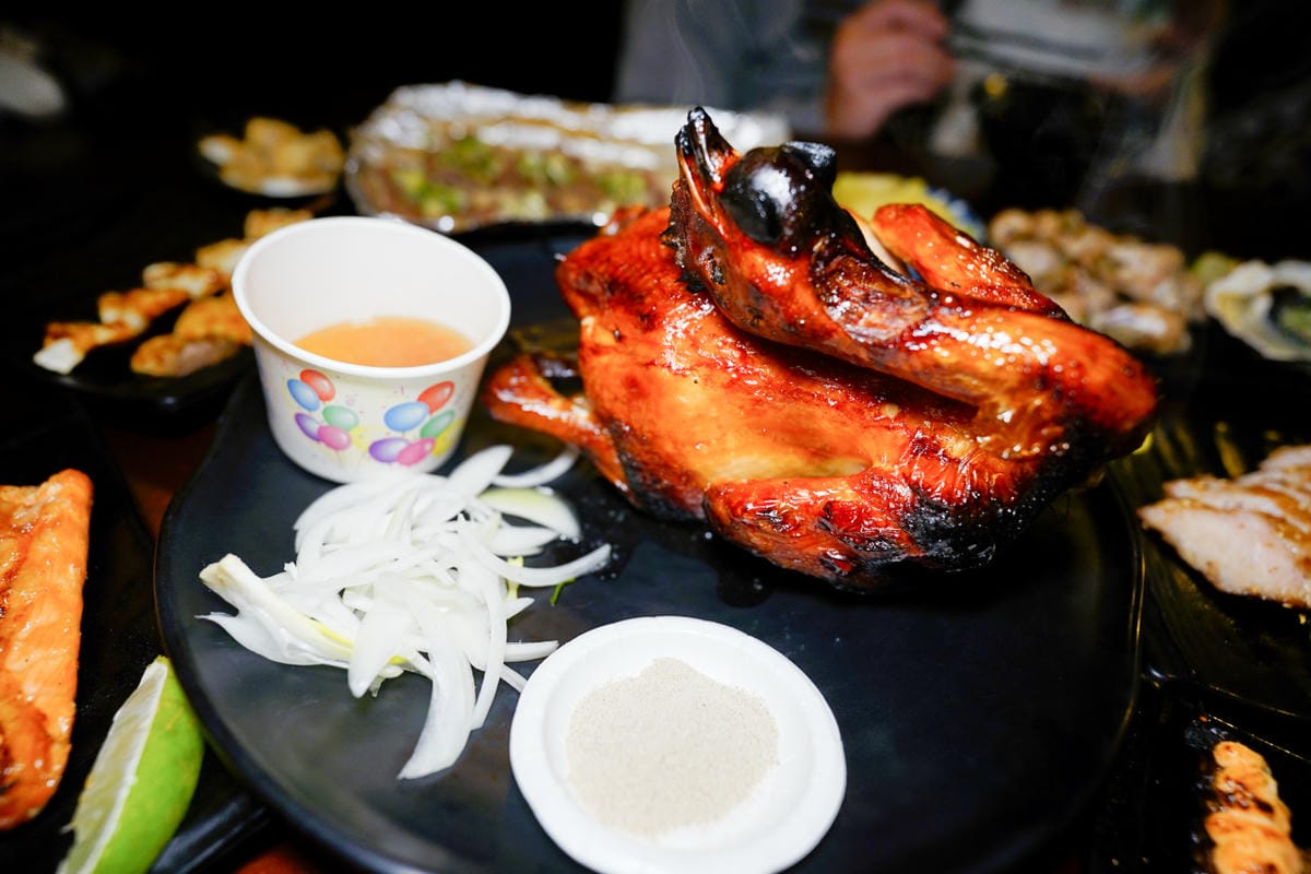 台北食記｜士林夜市美食推薦！起家莊雞老闆（士林店）當月壽星優惠消費滿$1800就送桶仔雞！