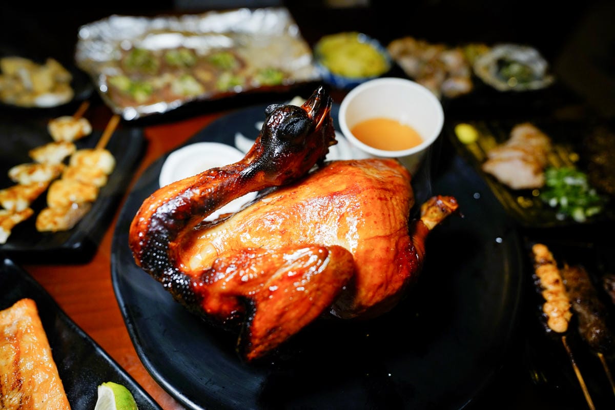 台北食記｜士林夜市美食推薦！起家莊雞老闆（士林店）當月壽星優惠消費滿$1800就送桶仔雞！