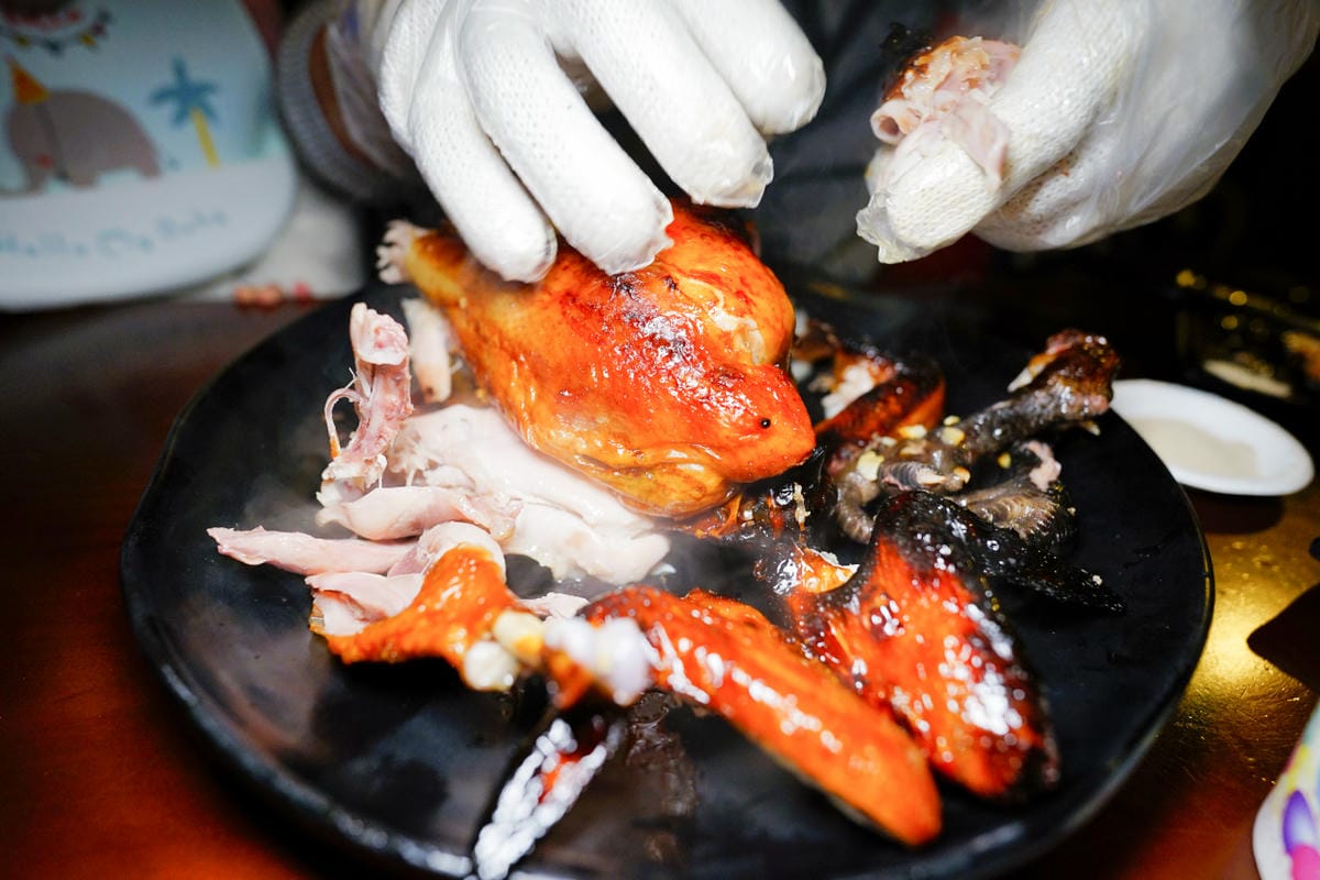 台北食記｜士林夜市美食推薦！起家莊雞老闆（士林店）當月壽星優惠消費滿$1800就送桶仔雞！