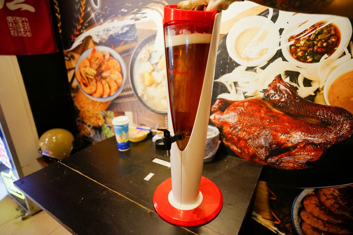 台北食記｜士林夜市美食推薦！起家莊雞老闆（士林店）當月壽星優惠消費滿$1800就送桶仔雞！