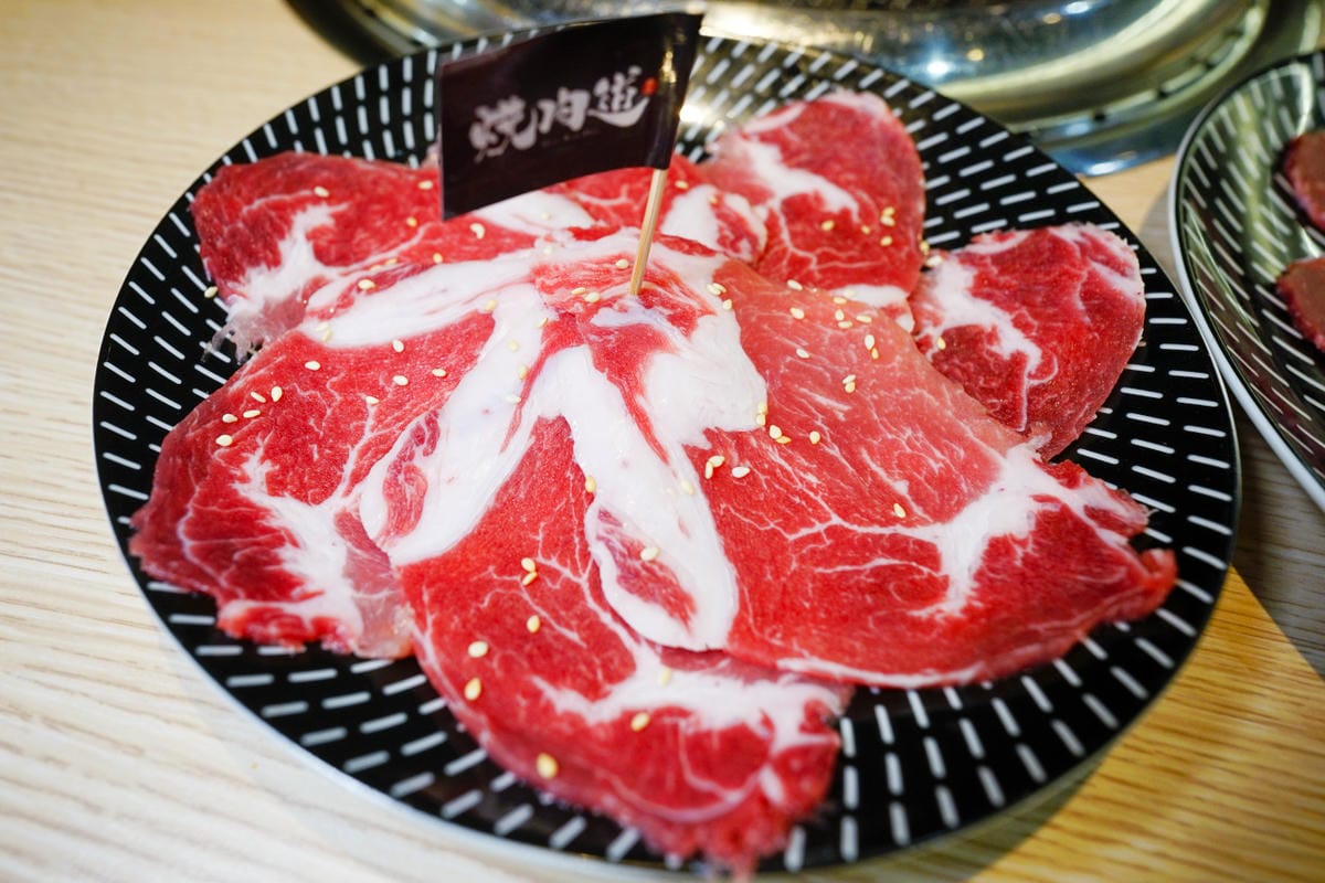 桃園食記｜桃園南崁燒肉吃到飽推薦！燒肉道 火鍋x燒肉和牛放題 589起軌道送餐燒肉吃到飽！