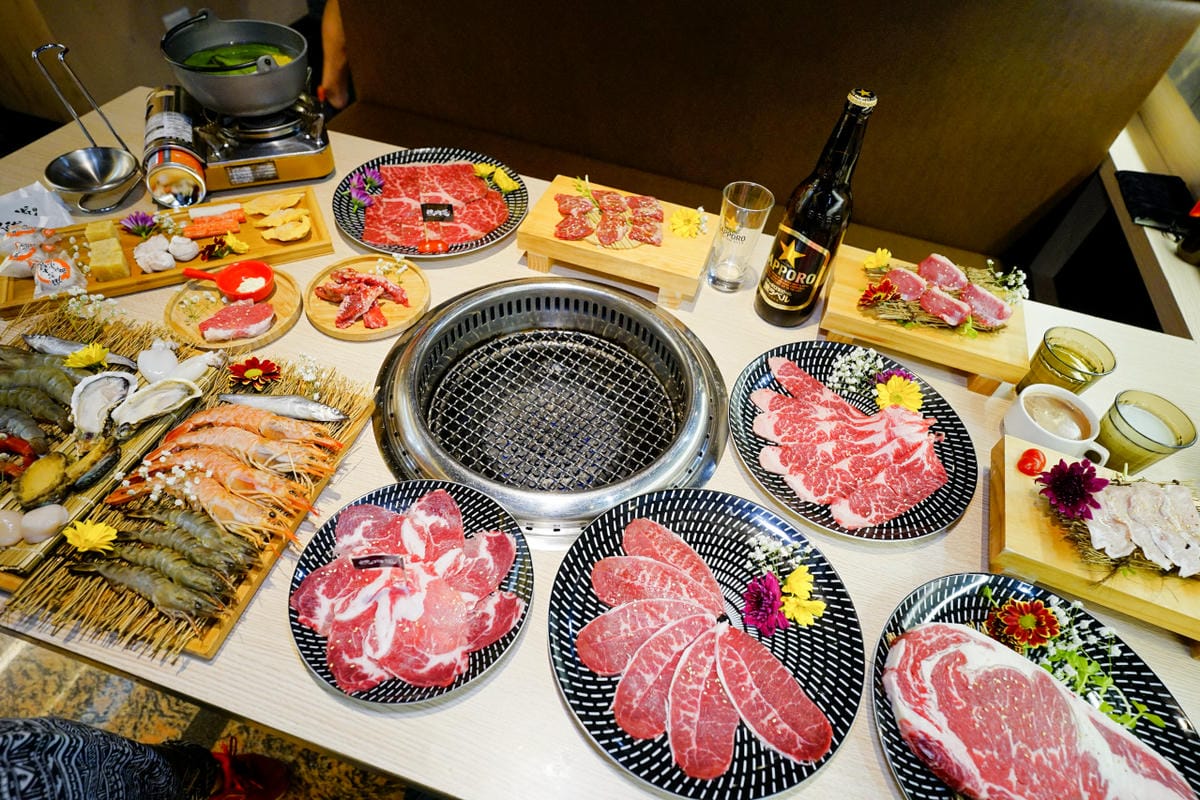 桃園食記｜桃園南崁燒肉吃到飽推薦！燒肉道 火鍋x燒肉和牛放題 589起軌道送餐燒肉吃到飽！