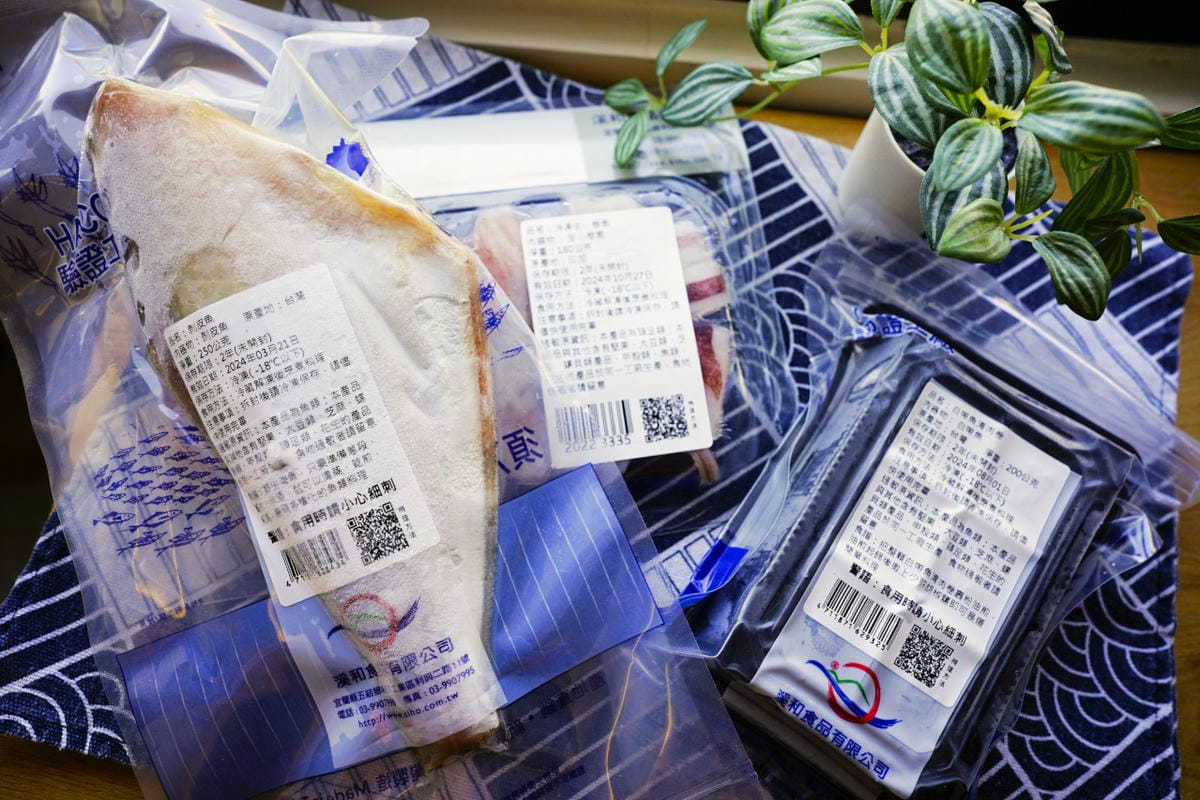 料理|溪和水產 急速冷凍海鮮食材宅配推薦!零失敗懶人海鮮料理-適合寶寶吃的無刺魚料理 去白帶魚魚卷、剝皮魚(去刺)、生小卷圈 - 第5張圖 料理|溪和水產 急速冷凍海鮮食材宅配推薦!零失敗懶人海鮮料理-適合寶寶吃的無刺魚料理 去白帶魚魚卷、剝皮魚(去刺)、生小卷圈