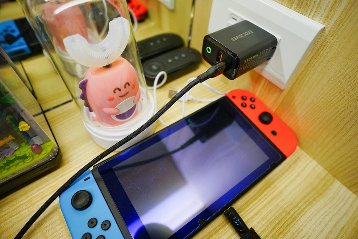 3C開箱|iBRIDGE雙孔超快充、MOZTECH行動電源 ITAI ITAI_痛經女子 最強日韓選物商品社團推薦!美妝保養品、親子育兒好物通通有~ - 第9張圖 3C開箱|iBRIDGE雙孔超快充、MOZTECH行動電源 ITAI ITAI_痛經女子 最強日韓選物商品社團推薦!美妝保養品、親子育兒好物通通有~