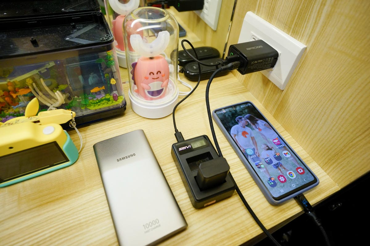 3C開箱|iBRIDGE雙孔超快充、MOZTECH行動電源 ITAI ITAI_痛經女子 最強日韓選物商品社團推薦!美妝保養品、親子育兒好物通通有~ - 第10張圖 3C開箱|iBRIDGE雙孔超快充、MOZTECH行動電源 ITAI ITAI_痛經女子 最強日韓選物商品社團推薦!美妝保養品、親子育兒好物通通有~